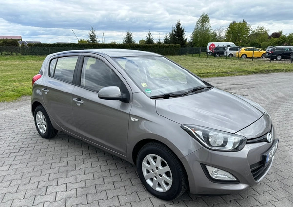 Hyundai i20 cena 22999 przebieg: 136000, rok produkcji 2012 z Świebodzin małe 154